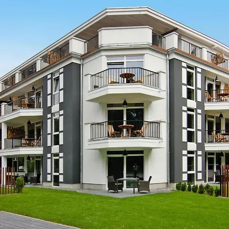 In Glowne With Balcony Or Terrace شقة